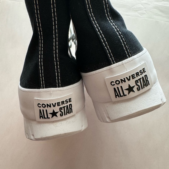 Converse Chuck Taylor All Star CTAS Lugged 2.0 Hi Unisex - Picture 10 of 15